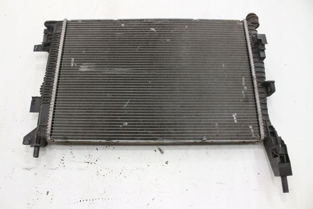 Радіатор води cv618005va focus mk3 1.0 ecoboost Ціна