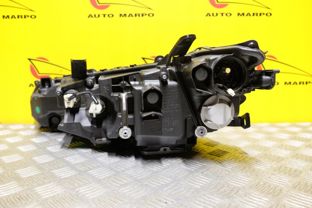 Lexus is is200t is250 is300h is350 2021- фара фара led r америка в Україні