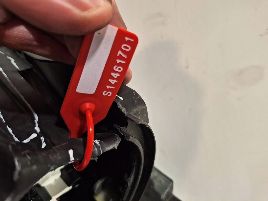 фото №12, Лампа перед правая 39162649 opel corsa f