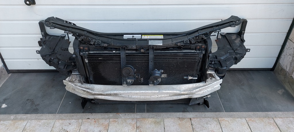 фото №1, Pas передний радиатор audi a8 d3 lift автоматическая коробка передач