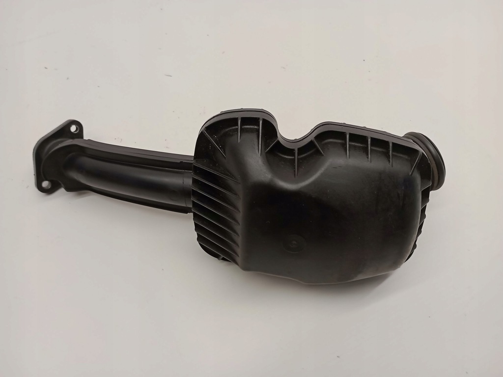 фото №1, Резонатор труба воздуха volvo s60 xc60 xc70 v70 s60 2.4 d5