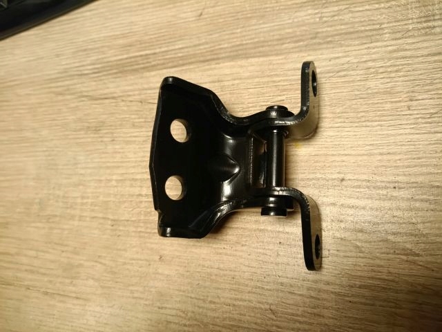 фото №1, Nissan micra k12 петля дверь левый нижний перед передний