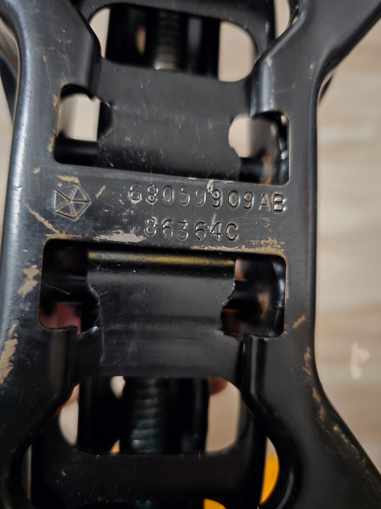 фото №9, Dodge charger 15- домкрат підйомник ключ 68059909ab 68055402ab