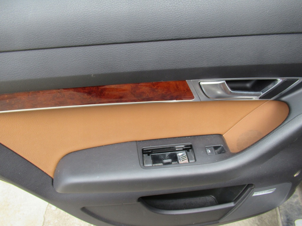 фото №7, Audi a6 c6 kombi сидіння шкіра підігрів заднє сидіння обшивки bose підлокітник