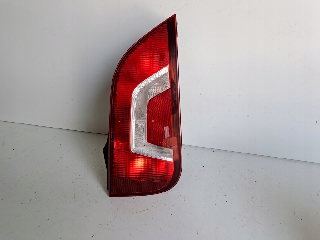 фото №1, Vw up лампа задняя задняя правая 1s0945096g