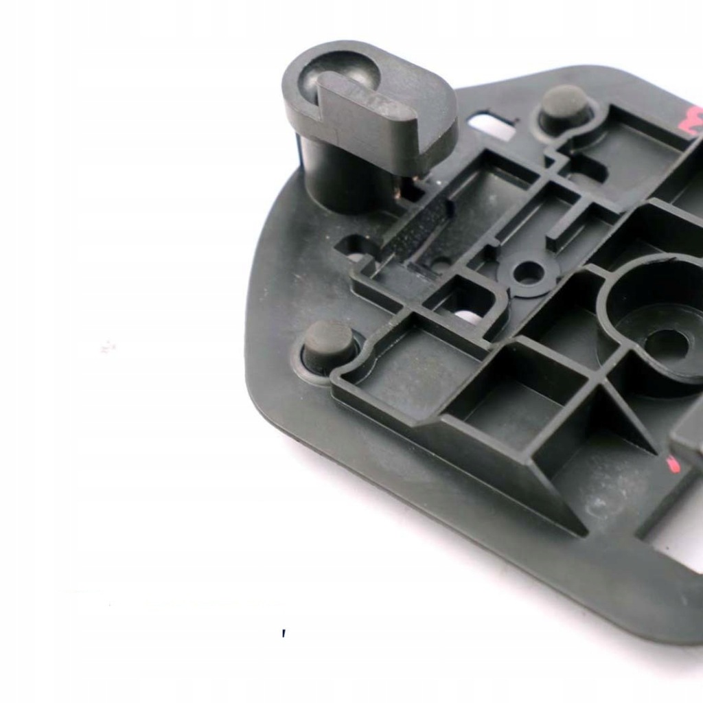 Mercedes w203 w211 кронштейн трикутник a2118900814 Доставка