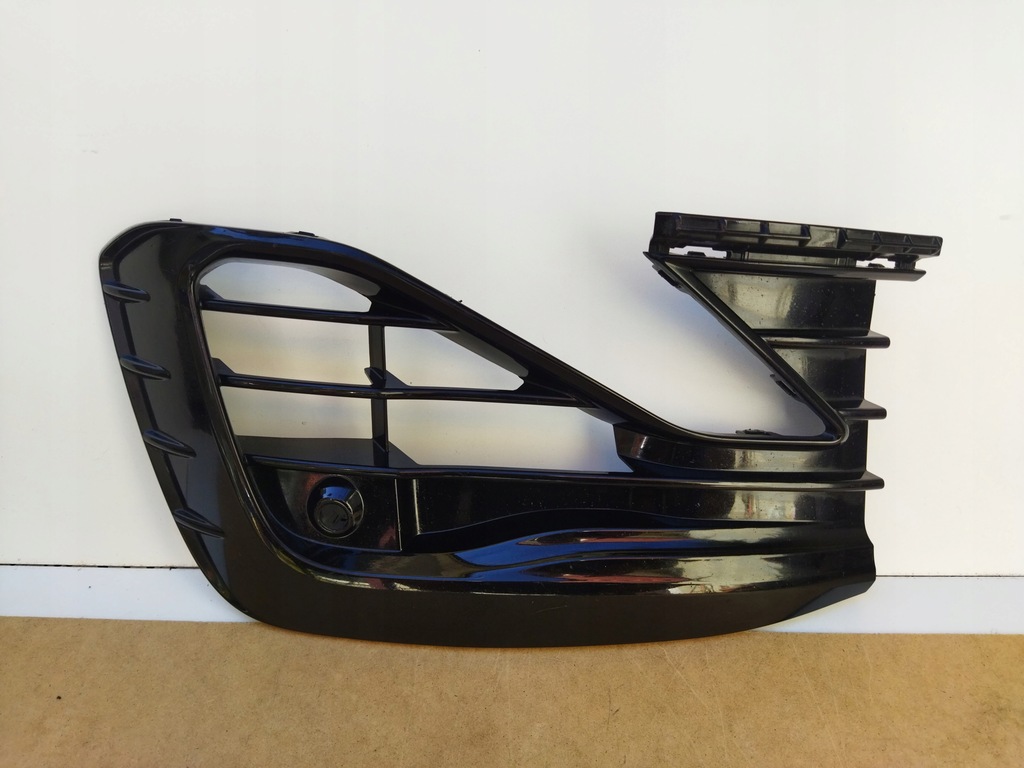 фото №1, Решітка бампера решітка радіатора vw golf viii r ліва