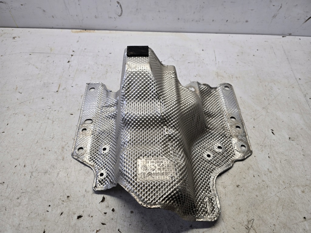 фото №1, Opel grandland x защита тепловая 9818214280