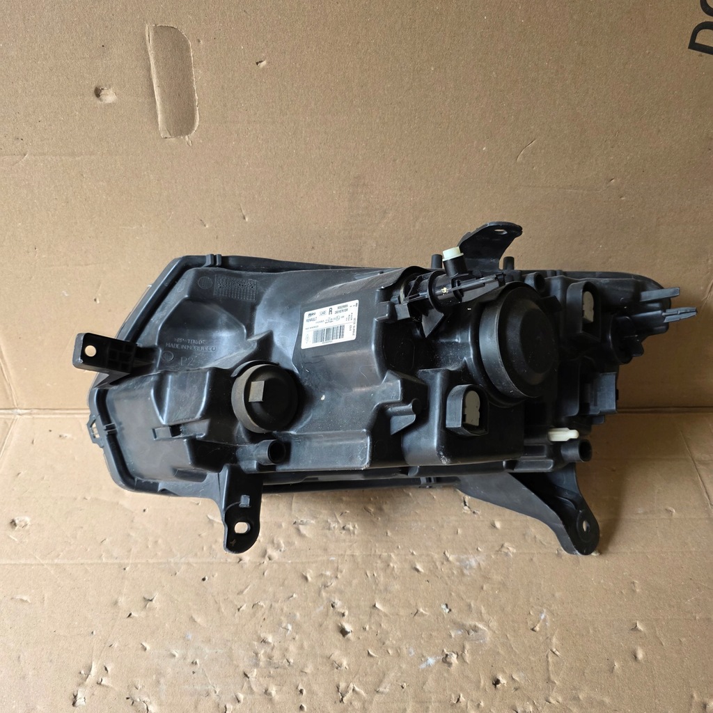 фото №11, Лампа передня права dacia sandero ii 2012r- 90029995