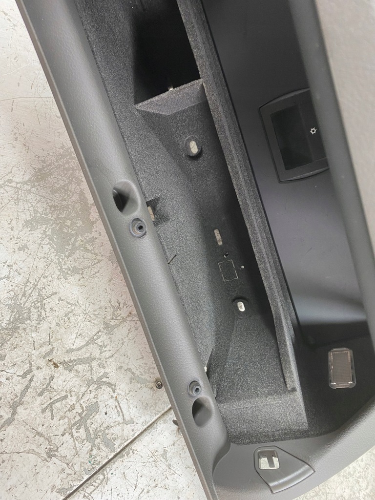 фото №8, Бардачок пассажира europa audi a4 b6 b7 szary холодильник !