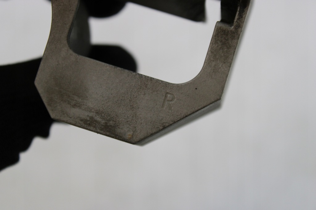 фото №6, Кронштейн радиатора bmw e90 e91 e87 7807186 правый