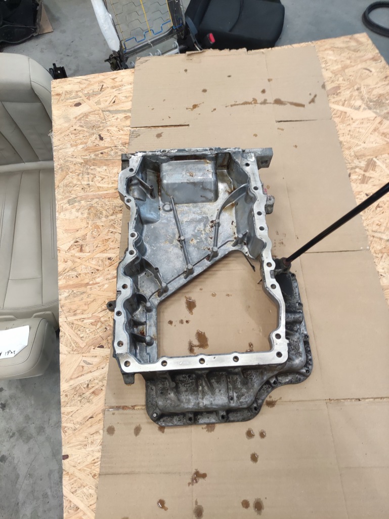 фото №1, Chrysler town country поддон масляная основание