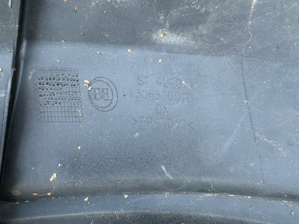 Уголок бампера fiat ducato ii правый перед 1306560070 Цена