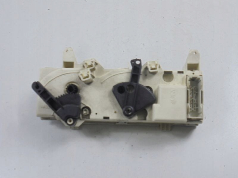 фото №6, Панель керування обдув renault оригінальний номер 662370r