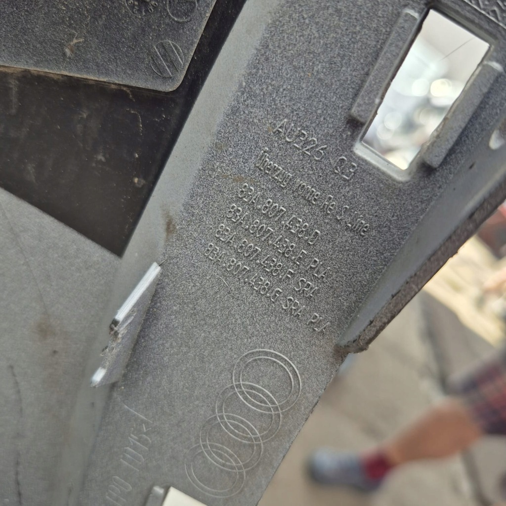 Audi q3 s-line 83a 18- бампер перед передний 83a807438d spr Оригинал