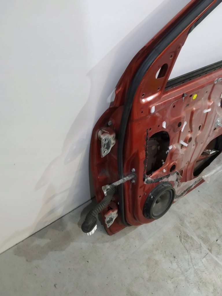 Дверь правое  передок  mk6 suzuki swift iv 2004-2010 Цена