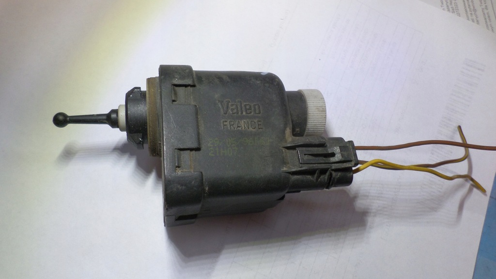 фото №1, Opel astra f моторчик регулювання фара valeo