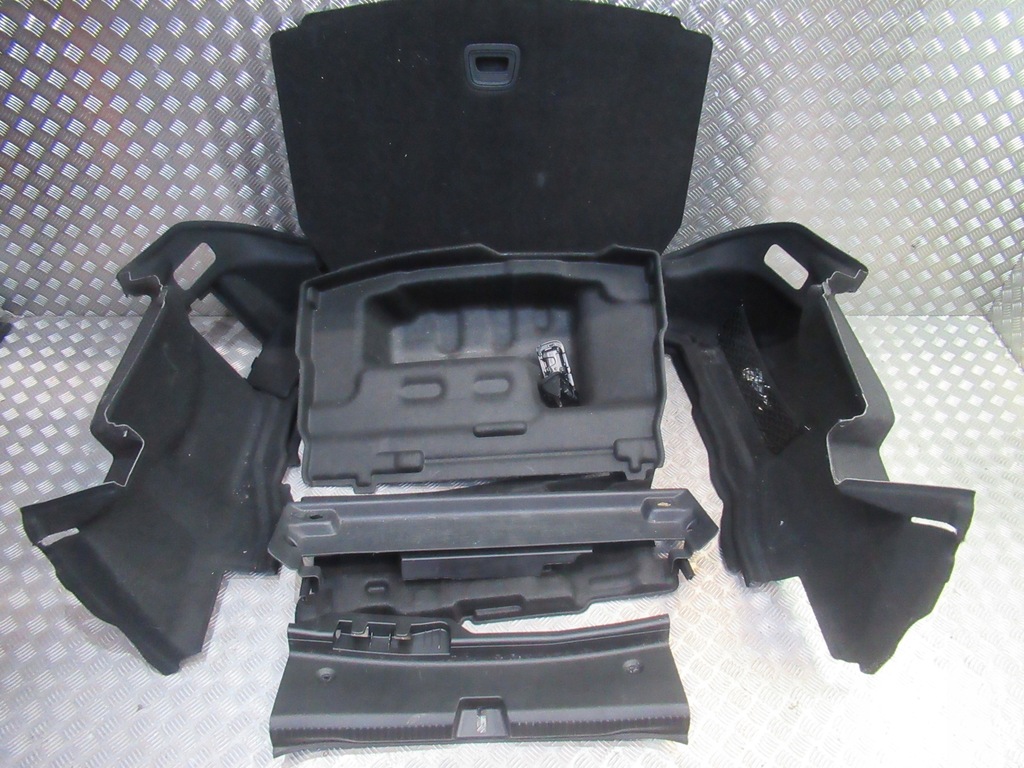 фото №6, Mercedes w206 sedan обивка багажника багажник обшивки обивка задняя