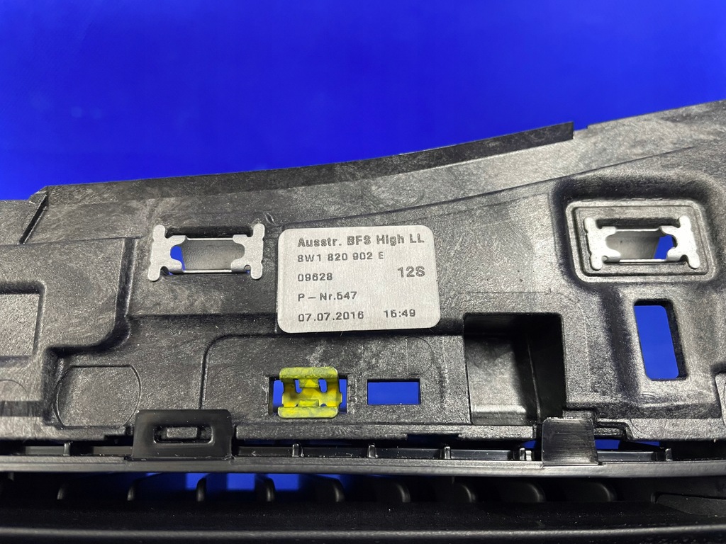 фото №10, Audi a4 b9 a5 8w панель решётка обдув средняя 8w1820902e