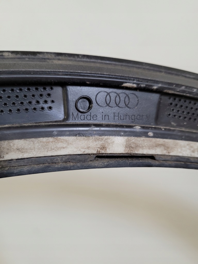 Audi q3 83a ii 2 молдинг крыла левая накладка на крыло левый 83a853717a Доставка