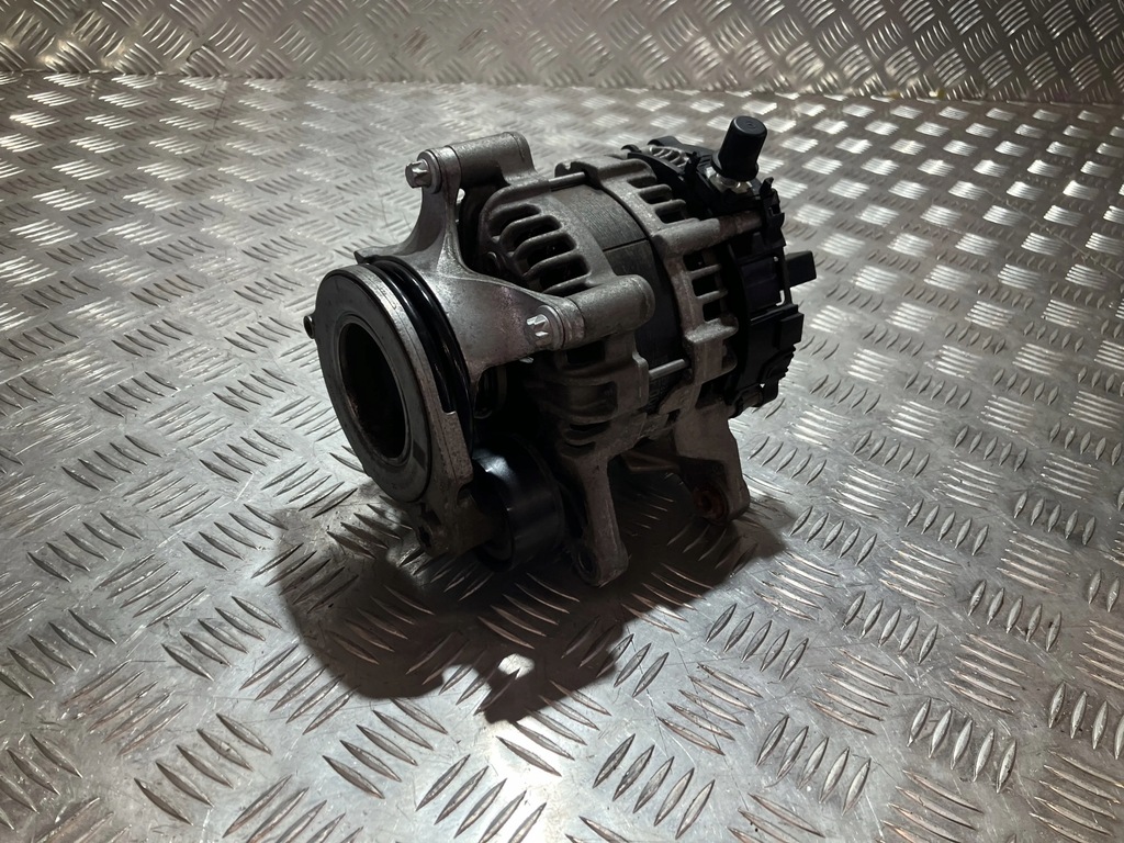 фото №1, Генератор mercedes gla ii h247 1.3 cgi