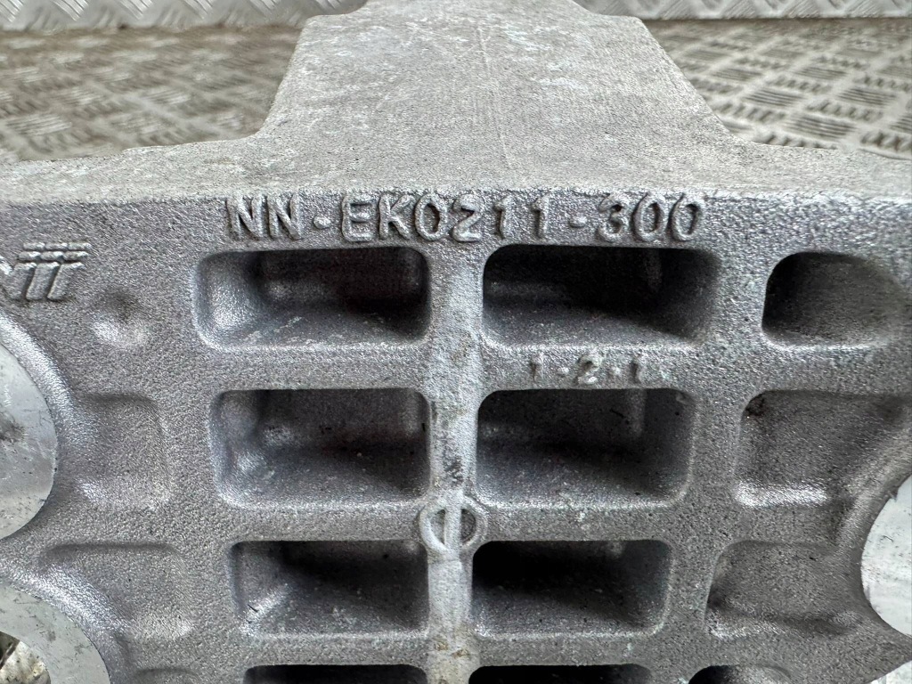 фото №7, Nissan qashqai iii j12 2021-2025 1.5 vc-t подушка кронштейн двигуна