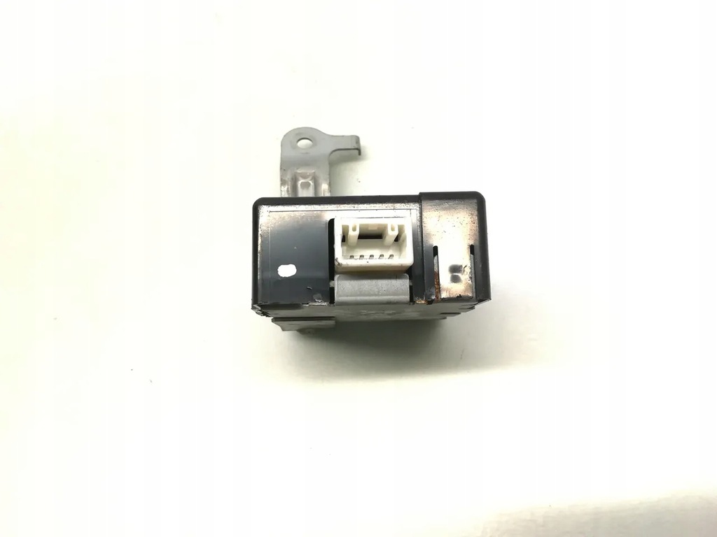 фото №10, Toyota previa / estima блок управления / модуль центрального замка 2.4 бензин 2002