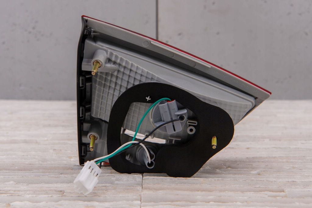 фото №10, Hyundai ix35 lm 2010-2013 лампа крышки задний правая 924062y0