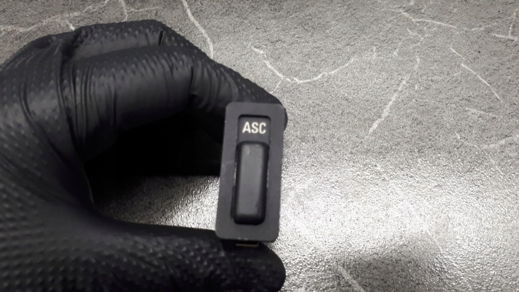 фото №1, Bmw 3 e36 bmw z3 кнопка з штекер контролю тяги asc 1390806