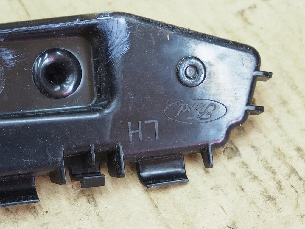 фото №8, Ford kuga iii mk3 2021 напрямна бампера задня лівий