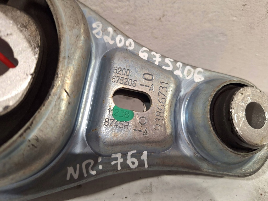 фото №3, Подушка кронштейн двигуна 8200675206 renault trafic iv 2.0 dci 21-