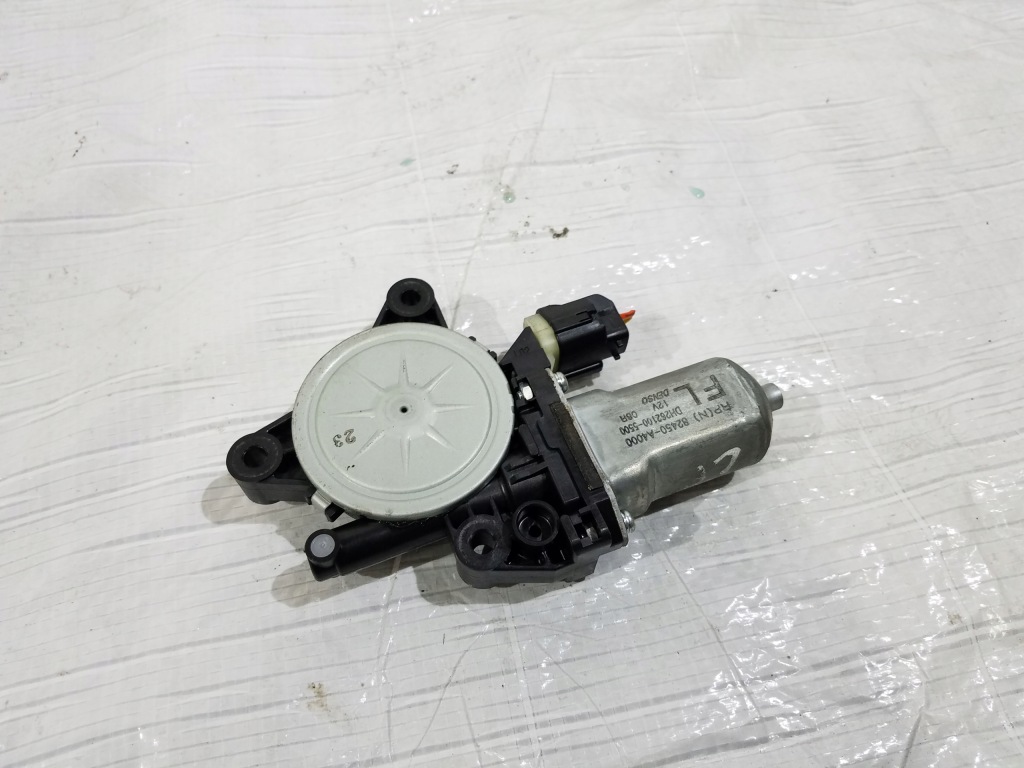 фото №1, Моторчик скло лівий перед carens iv 82450-a4000