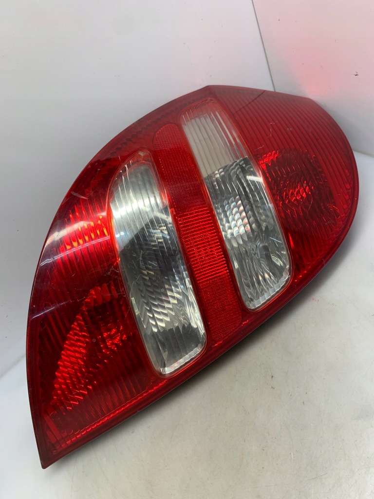 Купить Лампа задняя левая 1698203664 mercedes