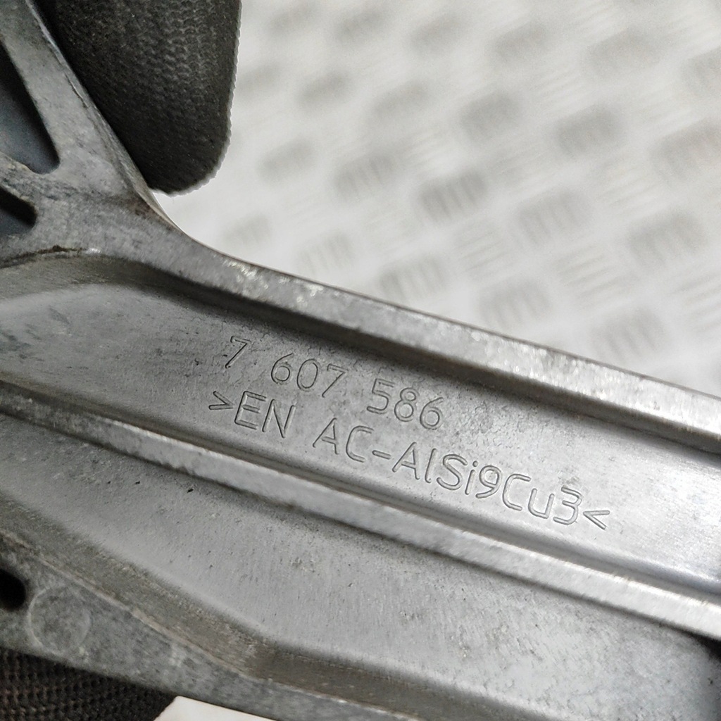 фото №9, Bmw z4 e89 2016 домкрат переключения передач / верхний