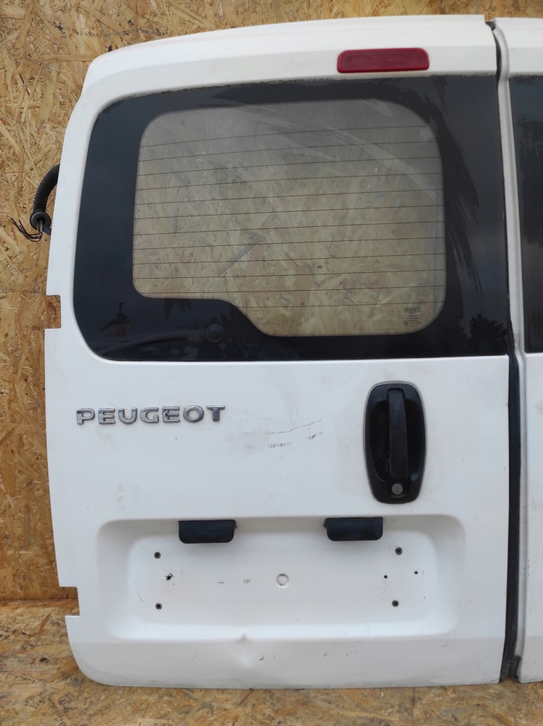 Дверей задні праве  peugeot bipper Ціна