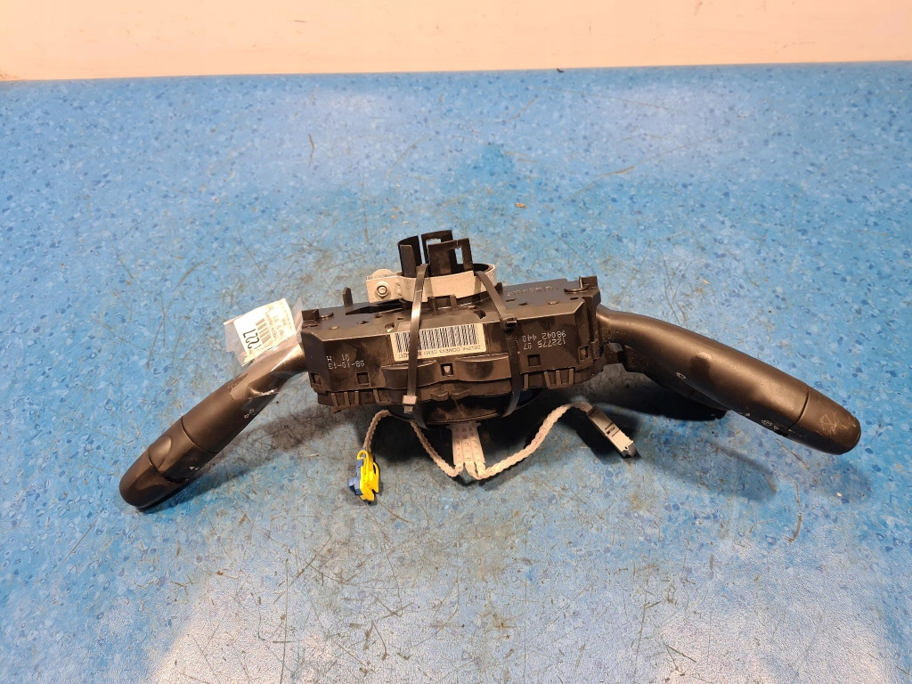 Peugeot 301 переключатель подрулевой  98042440xt в Украине