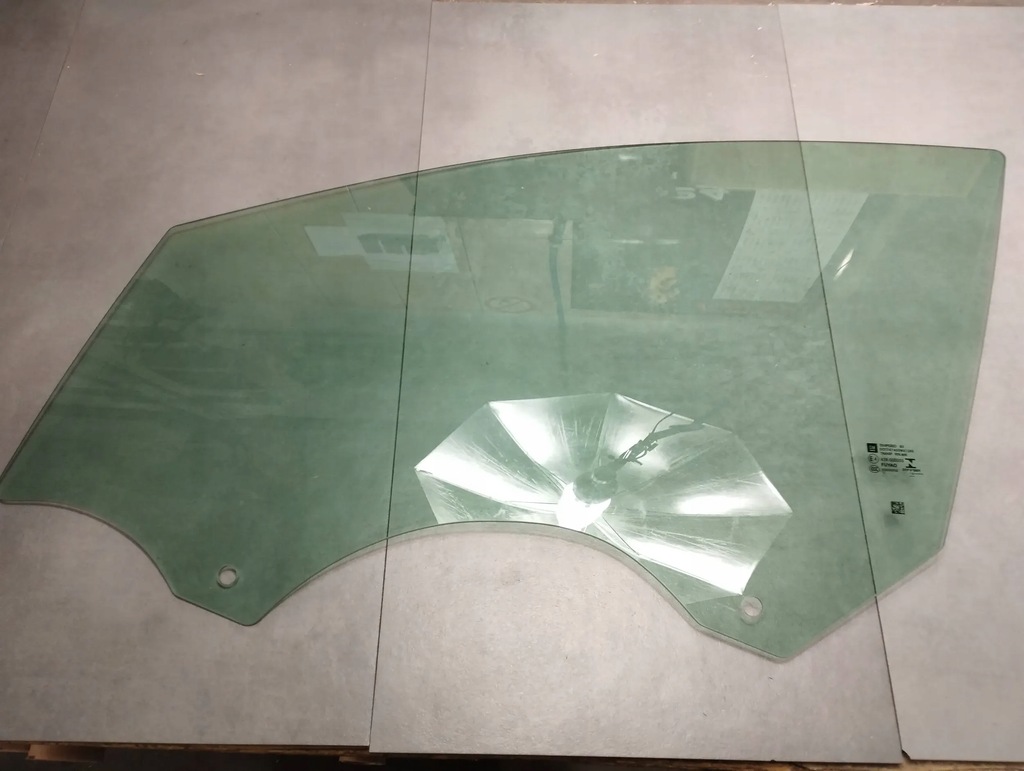 фото №1, Opel astra k 2016 стекло левая перед