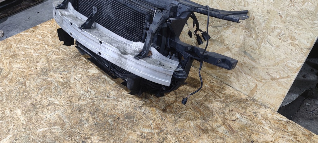 фото №10, Pas передній kompletny audi a4 b6 3.0 cabrio automa