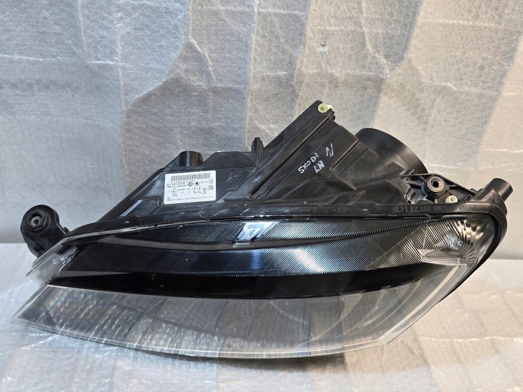 Skoda superb 3 3v1 ксенон led левый правая  поворотный фара фара Недорого