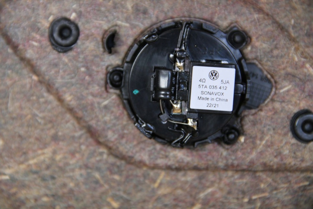 фото №10, Оббивка обшивка двері mat vw touran сталь щітка