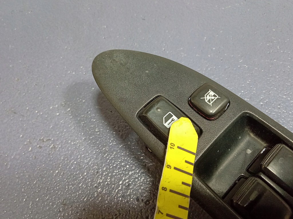 фото №7, Toyota avensis verso панель вікон лівий перед 84040-44030