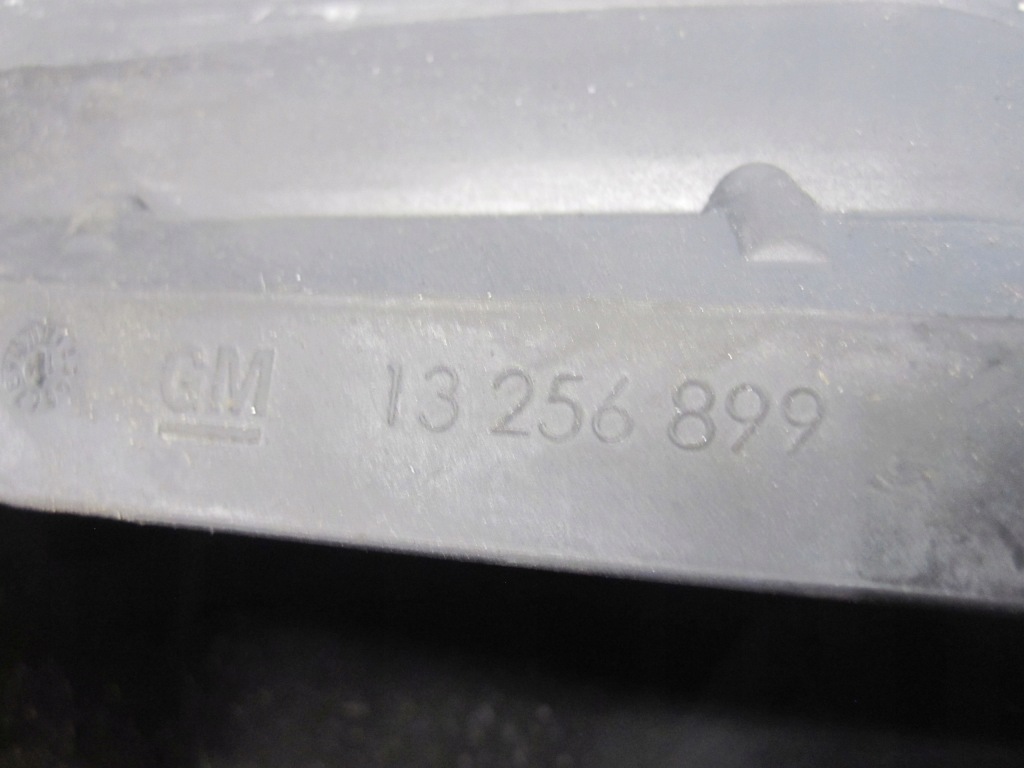 Opel astra j рестайлінг  14r корпус фільтра повітря 13256899 Зі Шроту