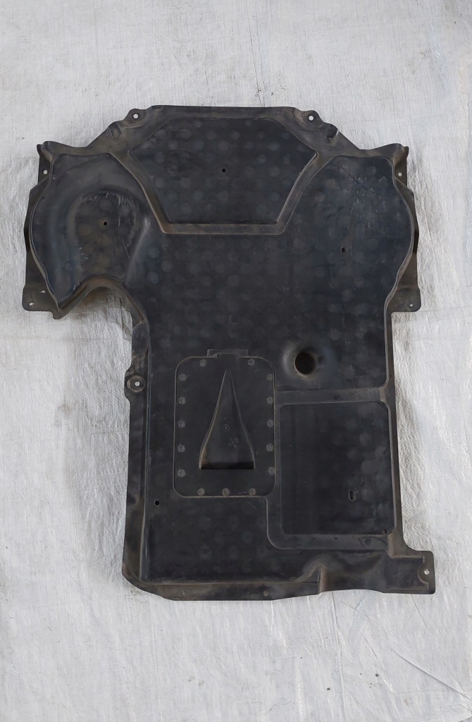 фото №1, Mercedes w218 захист плита pod двигун a2125201723