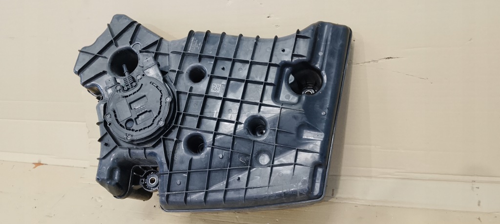 Бак adblue з насос mercedes e-klasa 213 a2476203301 a0994711200 оригінал Київ