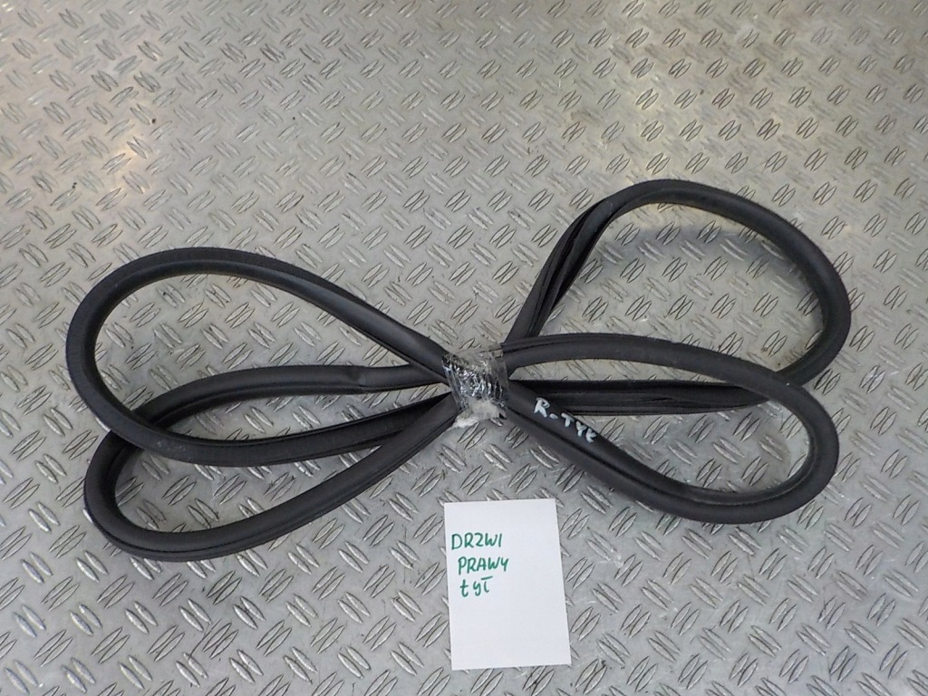 фото №1, Grand cherokee wk2 прокладка дверь правый задняя