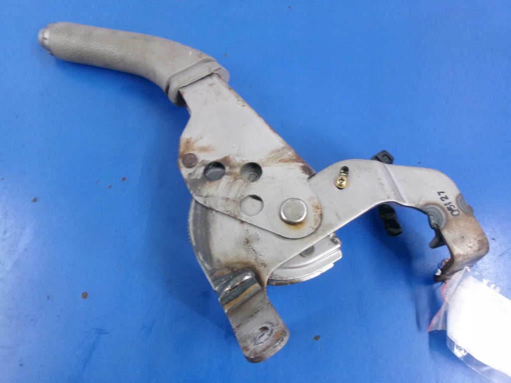 фото №3, Kia sorento i ручка рычаг тормоза ручного