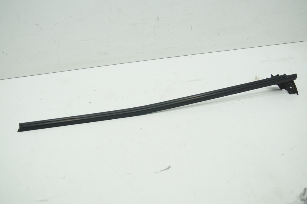 фото №1, Прокладка двері лівих maserati 4200gt 4200