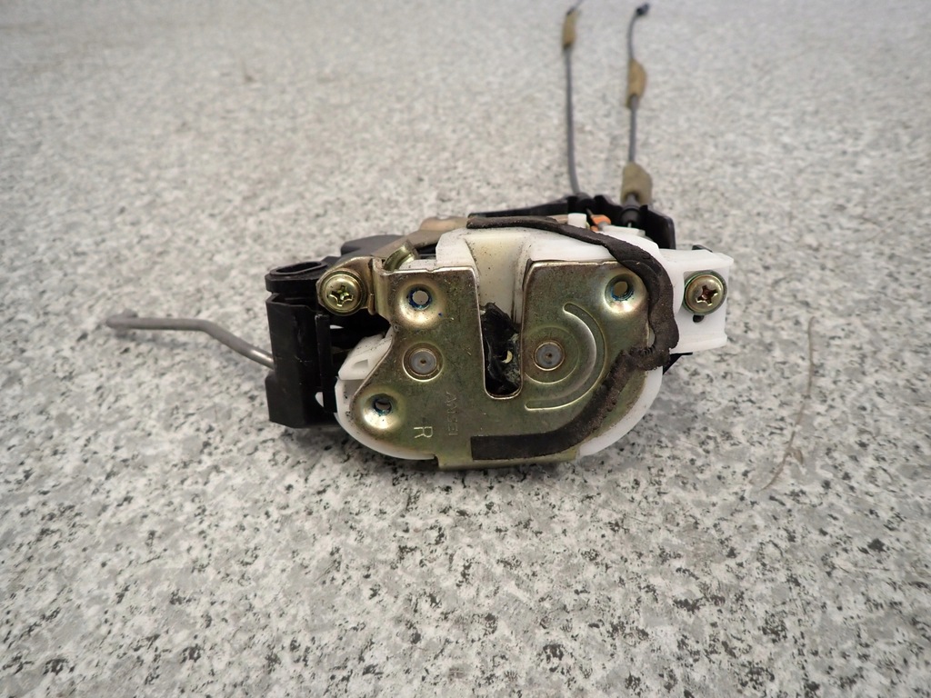 фото №5, Mitsubishi grandis 03-11 замок дверь передний левый