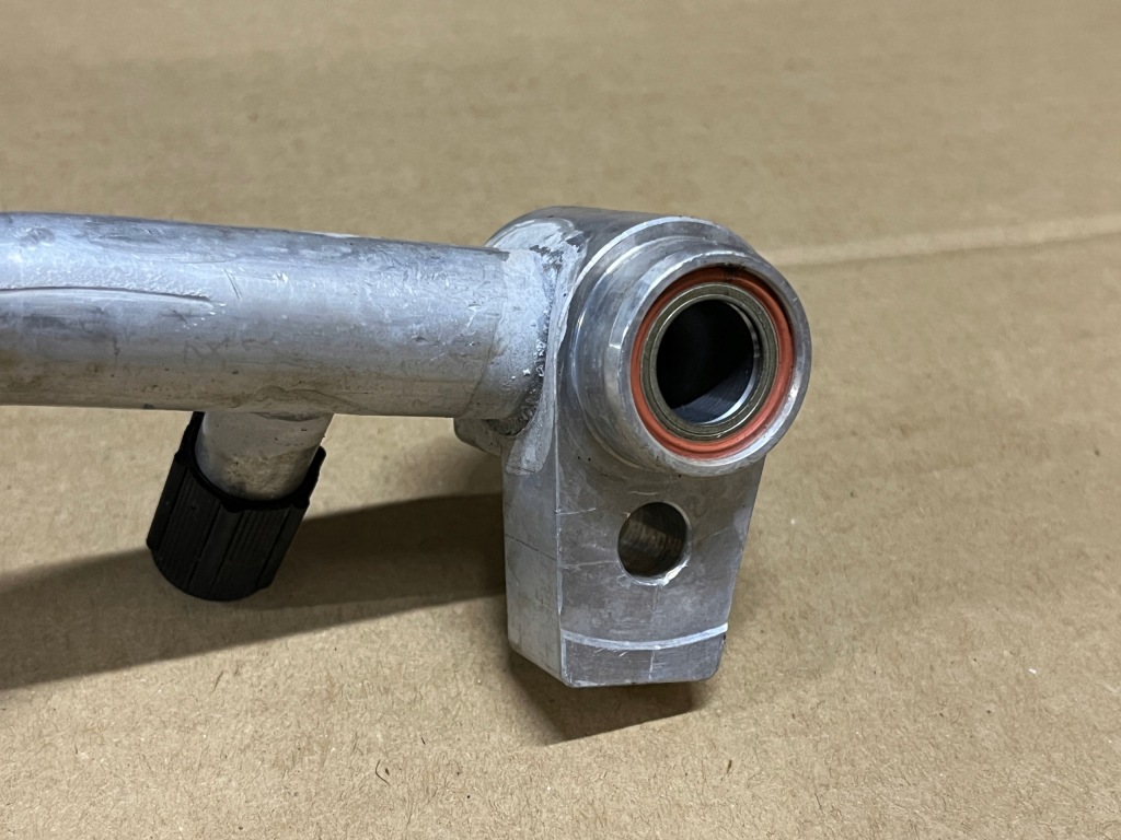 фото №9, Fiesta mk7 lift 1.0 eco шланг трубка кондиціонера c1b1-19f618-jb