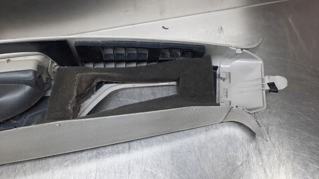 фото №11, Защита стойка правая 9158449 volvo s60 v70 ii s80